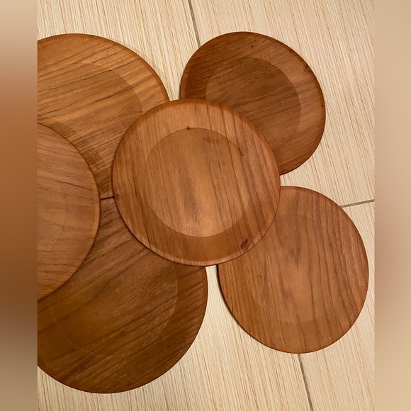 MCM Danish Teak Wooden Plates by Hafnia - Picture 5 of 8